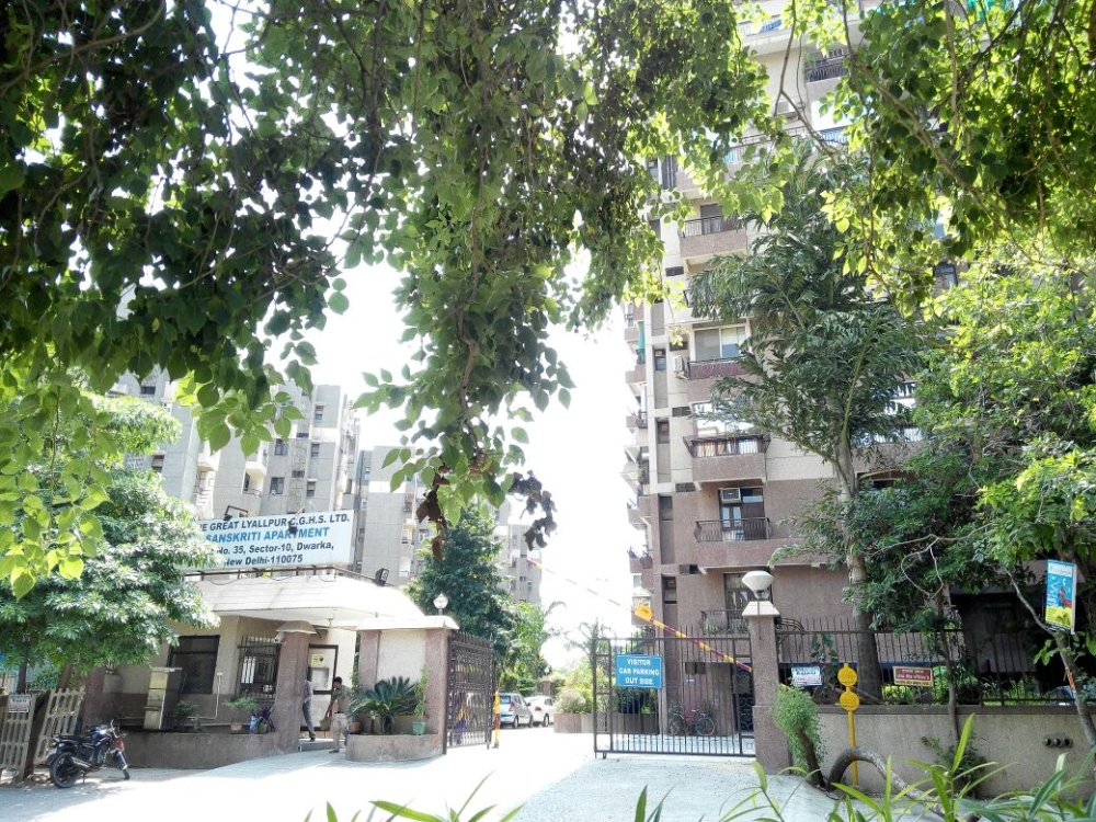 3 bhk flat for sale in Sanskriti Apartment